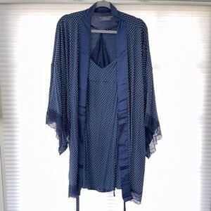 NWT Victoria’s Secret sleep set 💙